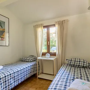 Nice Apt For 4 With Terrace And Pool Appartement
